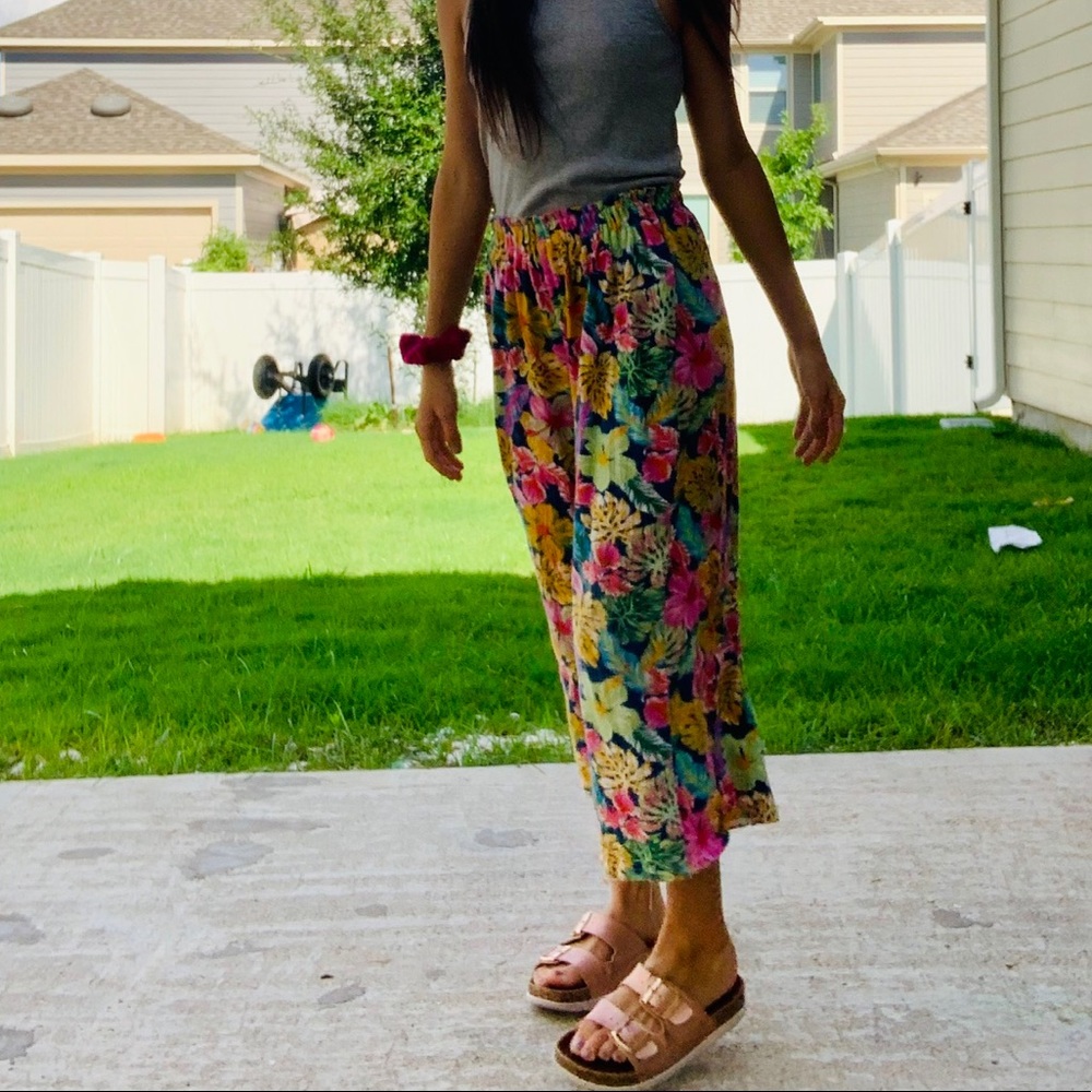 Tropical Pattern Floral Pants size: 11-12
